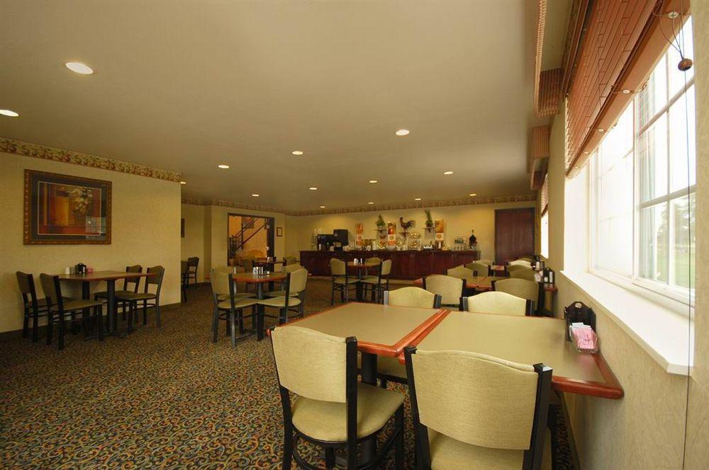 Crossings By Grandstay Inn & Suites Becker Екстериор снимка