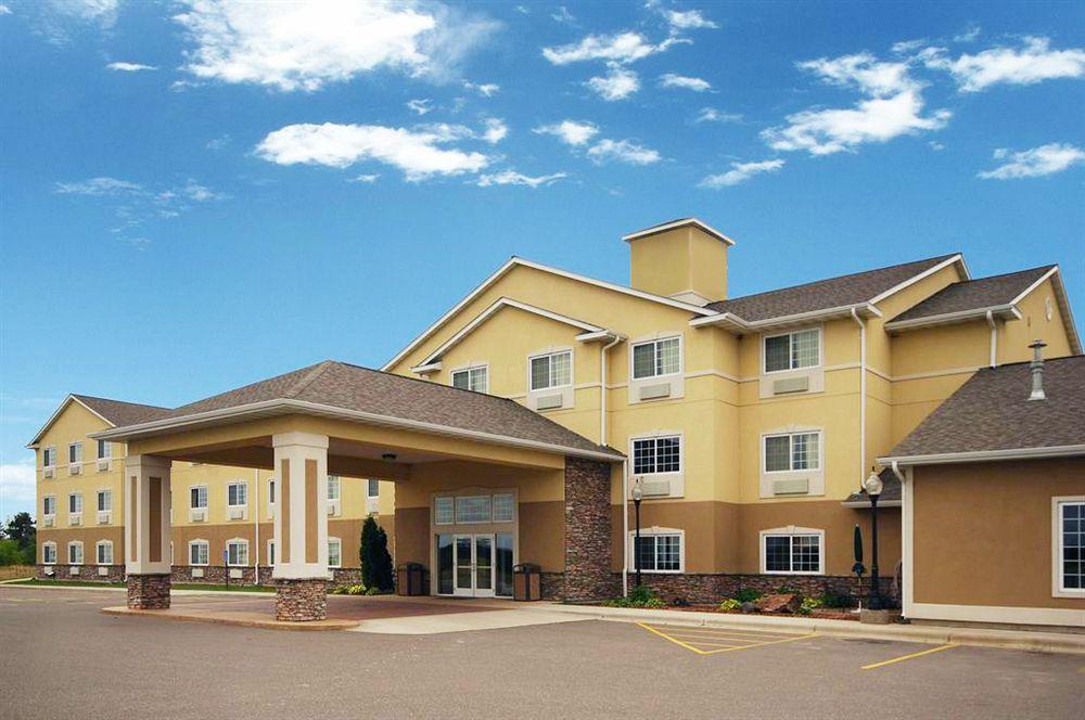 Crossings By Grandstay Inn & Suites Becker Екстериор снимка