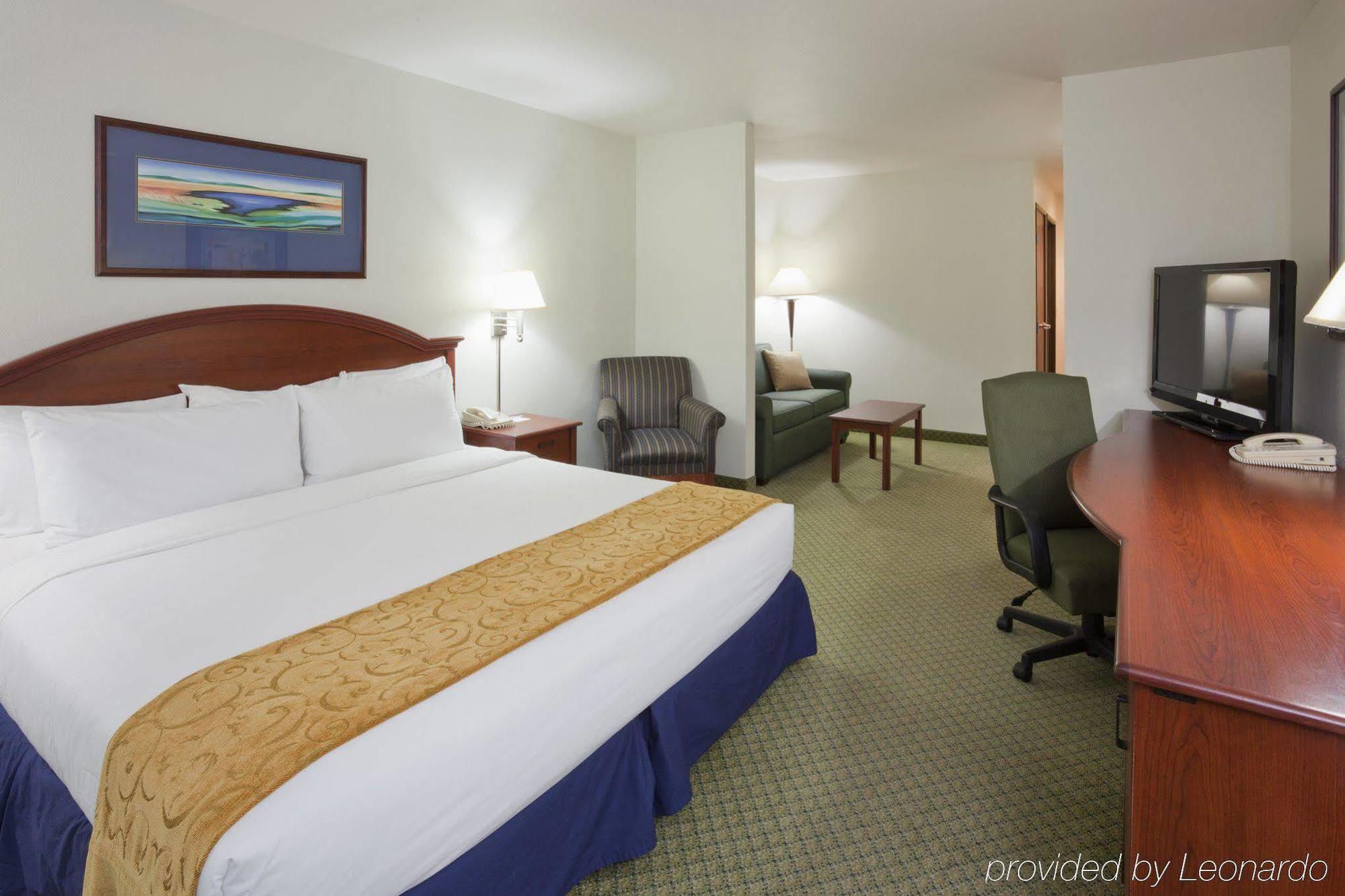 Crossings By Grandstay Inn & Suites Becker Екстериор снимка